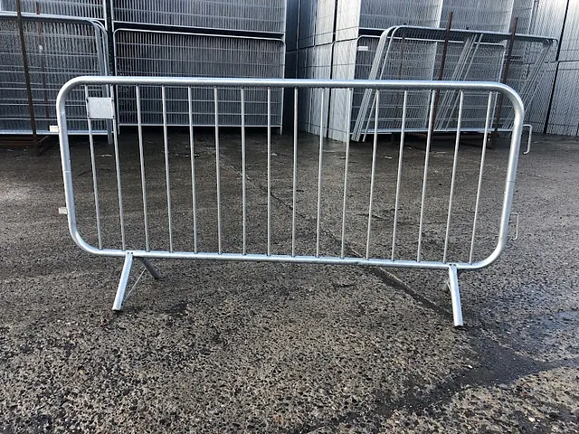 Heavy Duty Fixed Leg Crowd Control Barrier